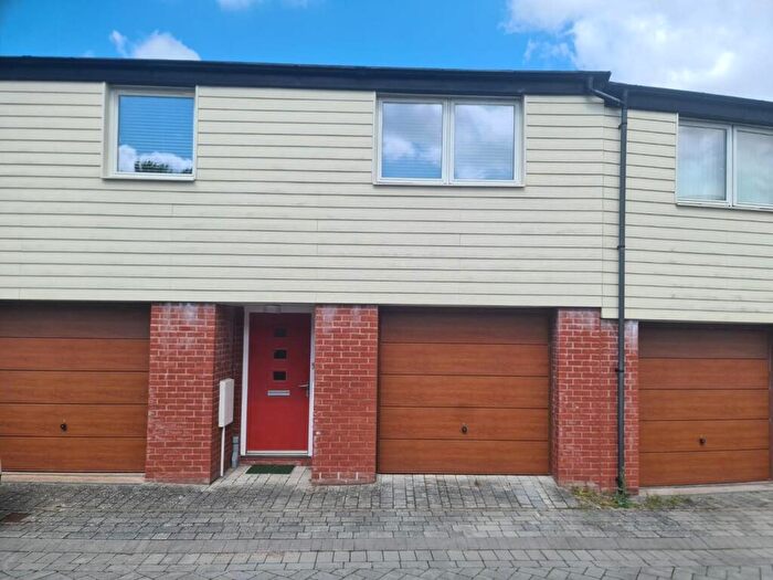 2 Bedroom Flat To Rent In St Josephs Mews, Penarth, CF64