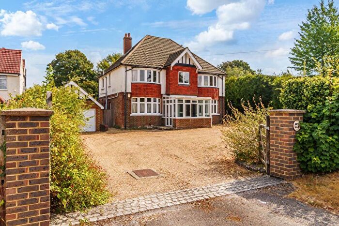 4 Bedroom Detached House For Sale In Longdown Lane South, Epsom, KT17