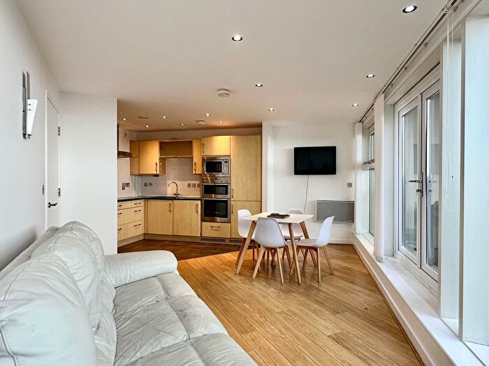 2 Bedroom Flat To Rent In Princess Way, Excelsior, SA1