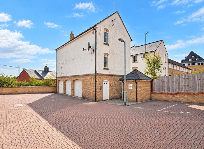 1 Bedroom Flat For Sale In Wickham Crescent, Braintree, CM7