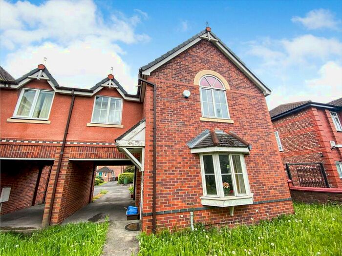 3 Bedroom Semi-Detached House To Rent In Wilbraham Road, Manchester, M14