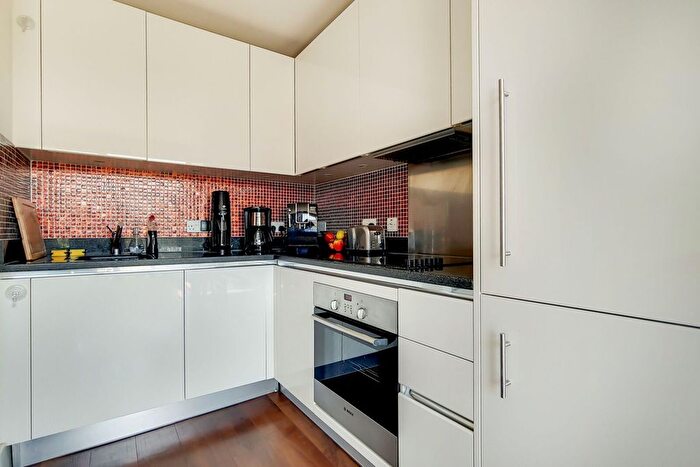 Studio To Rent In Major Draper Street, Woolwich, London, SE18