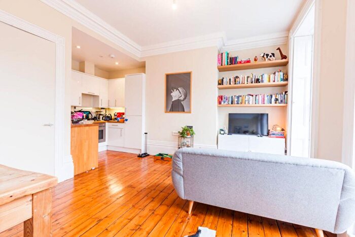 1 Bedroom Flat To Rent In Hackney Road, Bethnal Green, London, E2