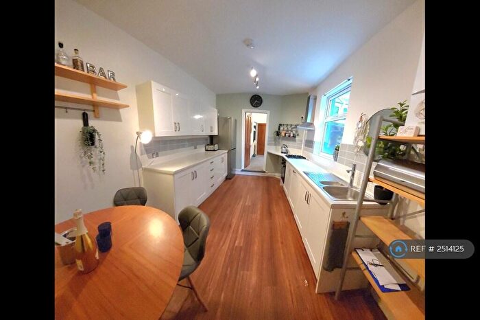 4 Bedroom Terraced House To Rent In Ansdell Avenue, Manchester, M21