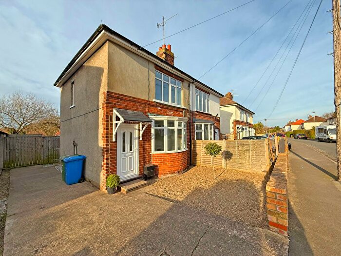 2 Bedroom Semi-Detached House To Rent In Linden Road, Scarborough, YO12
