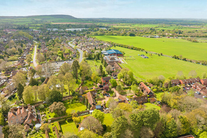4 Bedroom Link Detached House For Sale In Church Lane, Princes Risborough, HP27