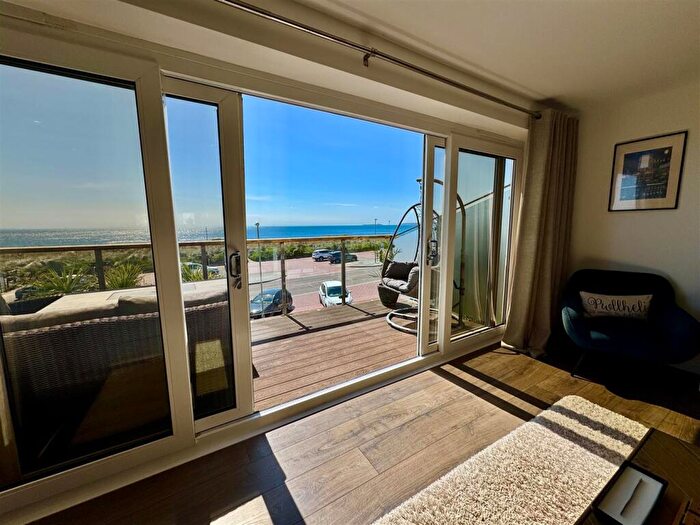 5 Bedroom Town House For Sale In Victoria Parade, Pwllheli, LL53