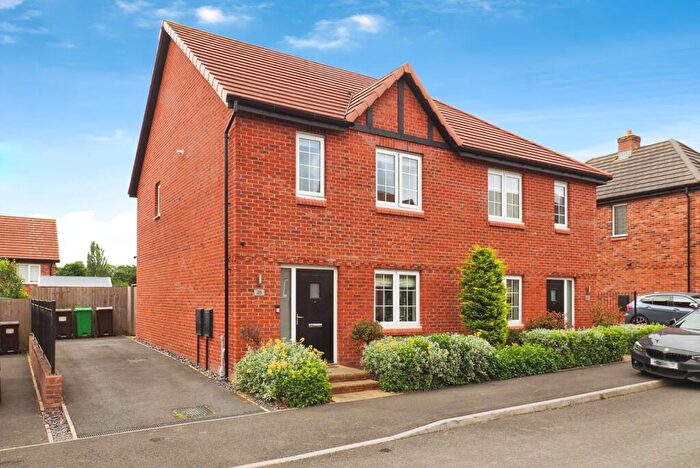 3 Bedroom Semi-Detached House For Sale In Badger Vale, Wollaton, Nottingham, NG8