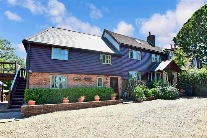 5 Bedroom Semi-Detached House For Sale In Wittersham Road, Peasmarsh, Rye, East Sussex TN31