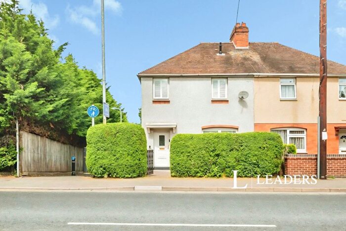 3 Bedroom Semi Detached House For Sale In Astwood Road, Worcester, Worcestershire, WR3