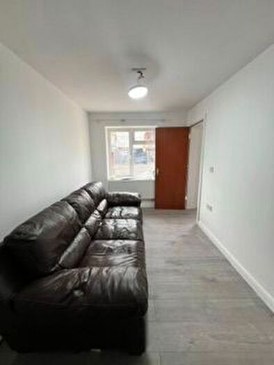 4 Bedroom Terraced House To Rent In Western Road, Southall, UB2
