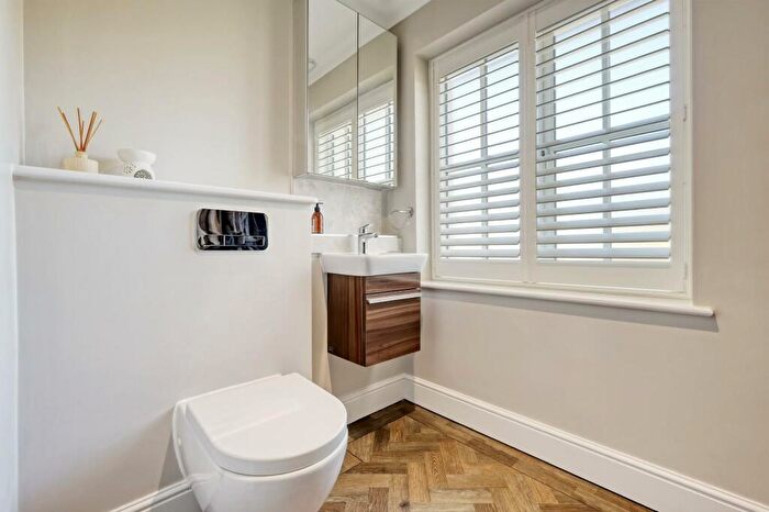 4 Bedroom Detached House For Sale In Ridley Green, Hartford End, Chelmsford, CM3