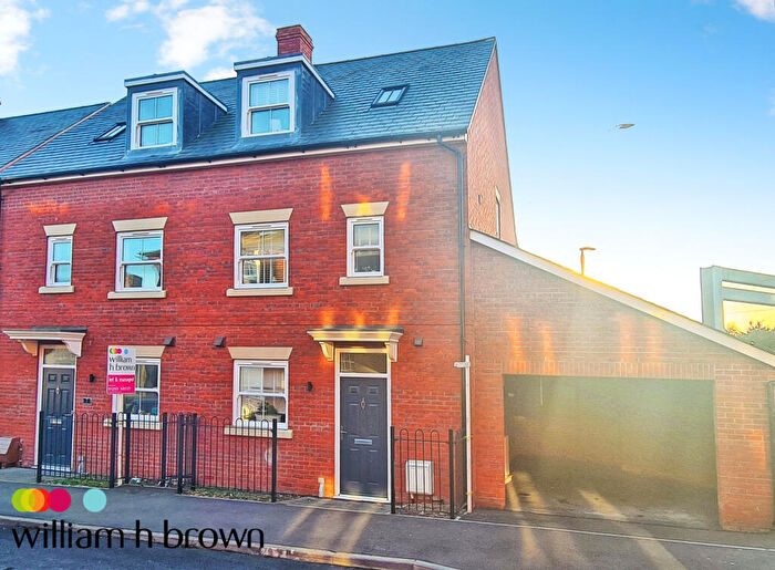 3 Bedroom Semi-Detached House To Rent In Harbourside, George Street, Harwich, CO12