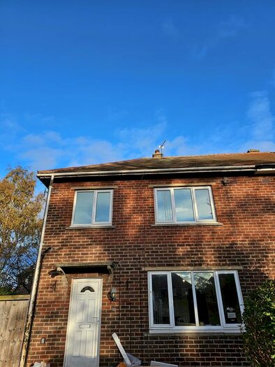 3 Bedroom Semi-Detached House To Rent In Melrose, Jarrow, NE32