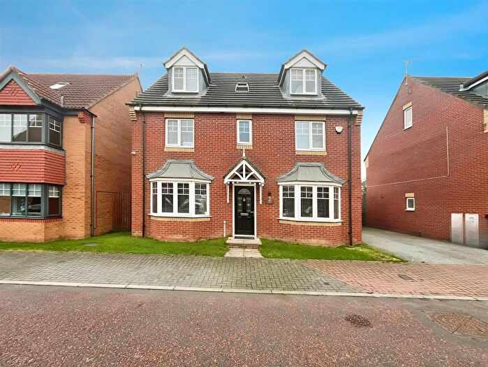 6 Bedroom Property To Rent In Strathmore Gardens, South Shields, NE34