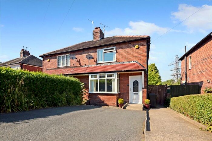 2 Bedroom Semi-Detached House To Rent In Valley Rise, Leeds, West Yorkshire, LS13