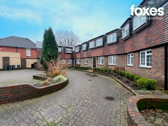 2 Bedroom Terraced House To Rent In The Courtyard, Westbourne, BH4