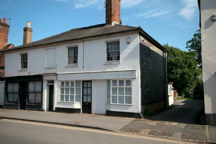 1 Bedroom Ground Flat To Rent In West Street, Farnham, GU9