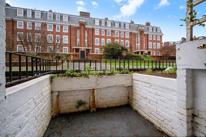 1 Bedroom Flat For Sale In Flat Faraday House, York Rise, Dartmouth Park, London, NW5