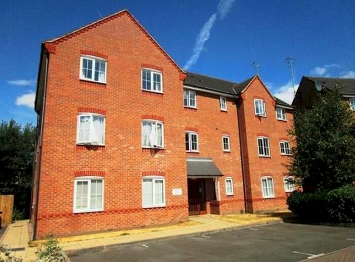 2 Bedroom Flat To Rent In Old College Drive, Wednesbury, WS10
