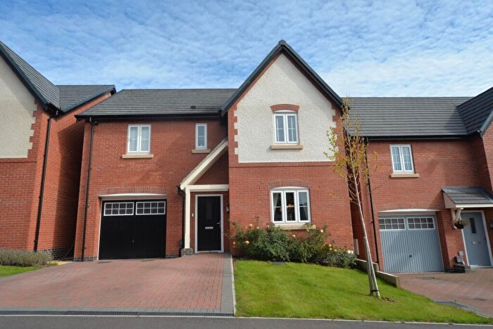 4 Bedroom House For Sale In Fern Tree Walk, Burton-On-Trent, DE13