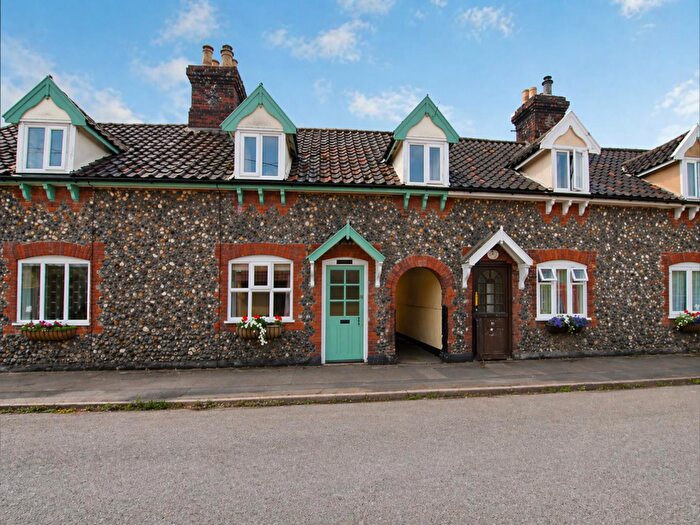 3 Bedroom Cottage To Rent In The Street, Pakenham, IP31