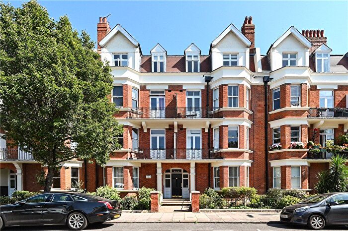 2 Bedroom Flat For Sale In Delaware Road, London, W9