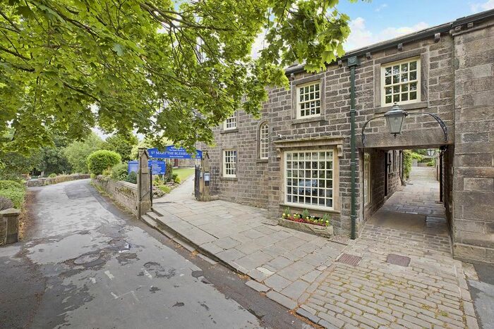 2 Bedroom End Of Terrace House For Sale In Main Street, Burley In Wharfedale, Ilkley, LS29