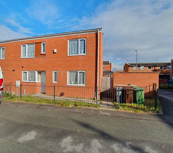 3 Bedroom Semi Detached House To Rent In Bushmoor Walk, Manchester, M13