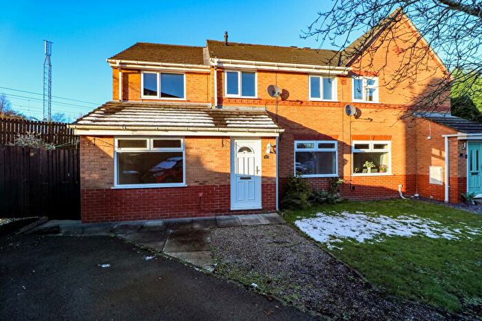 5 Bedroom Semi-Detached House To Rent In Rutland Close, Sandbach, CW11