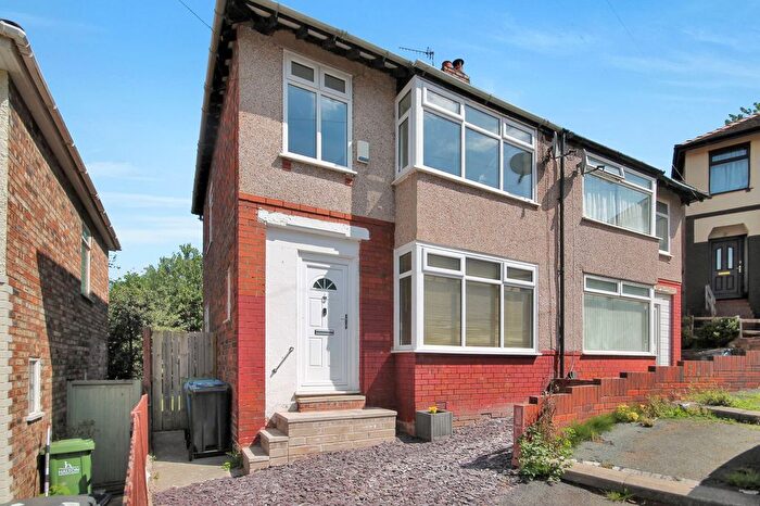 3 Bedroom Semi-Detached House To Rent In Perrin Avenue, Runcorn, WA7