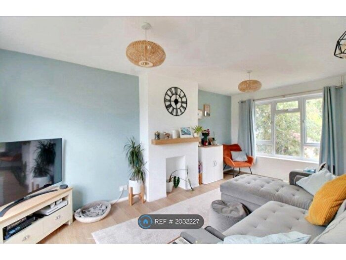 3 Bedroom Semi-Detached House To Rent In Barnes Road, Frimley, Camberley, GU16