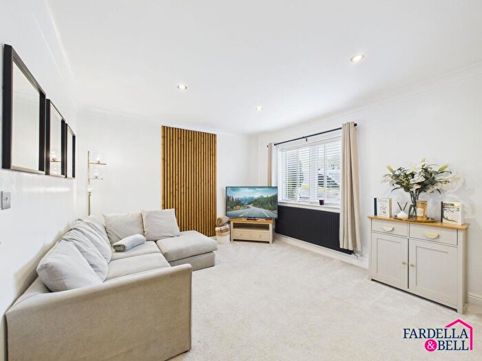 4 Bedroom Town House For Sale In Haggate Fold, Briercliffe, BB10