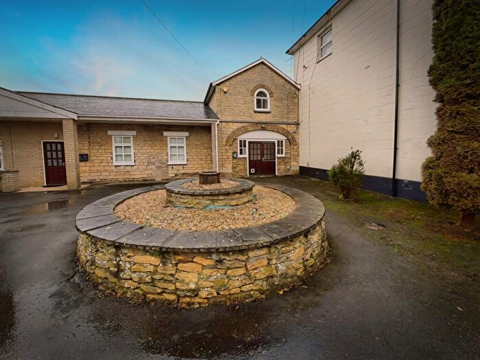 2 Bedroom Town House To Rent In Riseholme Grange, St. Georges Lane, Lincoln, LN2