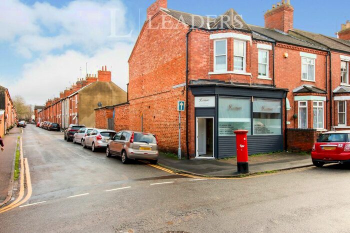 1 Bedroom Flat To Rent In Cambridge St, Wolverton, MK12