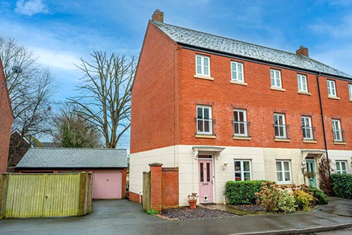 4 Bedroom End Of Terrace House For Sale In Old School Mead, Bidford-on-Avon, Alcester, B50