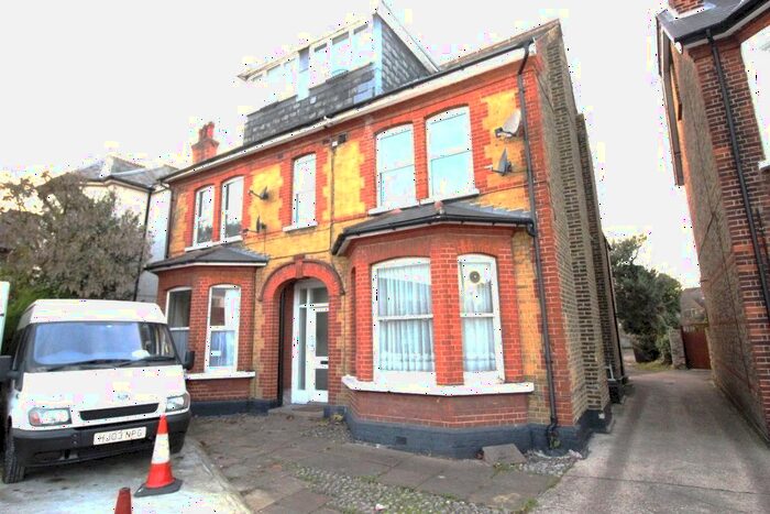 1 Bedroom Flat To Rent In Darnley Road, Gravesend, Kent, DA11