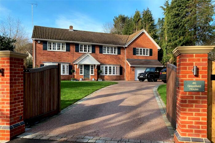 6 Bedroom Detached House To Rent In Rotherfield Road, Henley-on-Thames, Oxfordshire, RG9