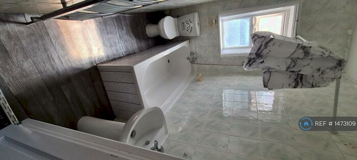 2 Bedroom End Of Terrace House To Rent In Walpole Street, Burnley, BB10