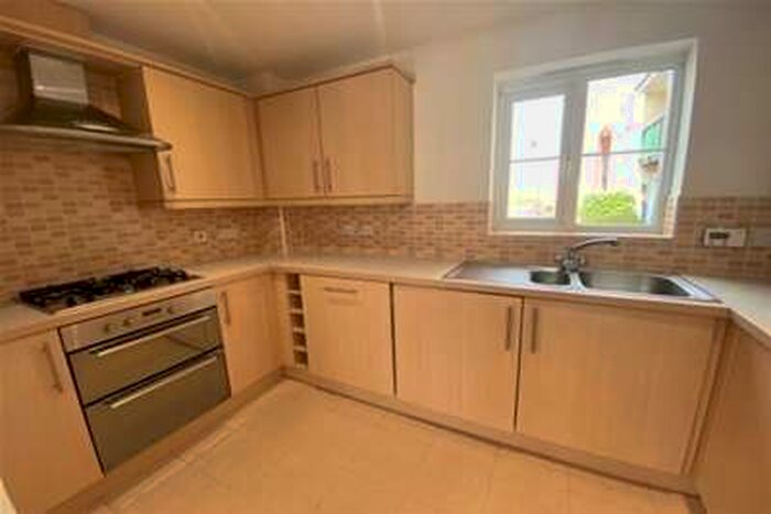 2 Bedroom Flat To Rent In Oakhurst, SN25