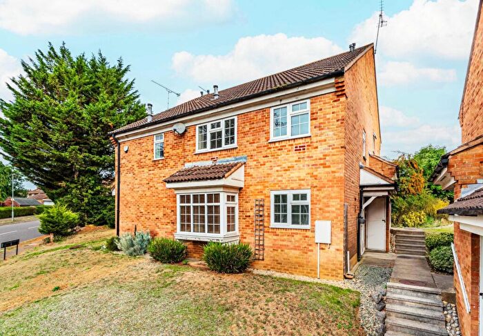 2 Bedroom Terraced House For Sale In Ashdales, St. Albans, Hertfordshire, AL1
