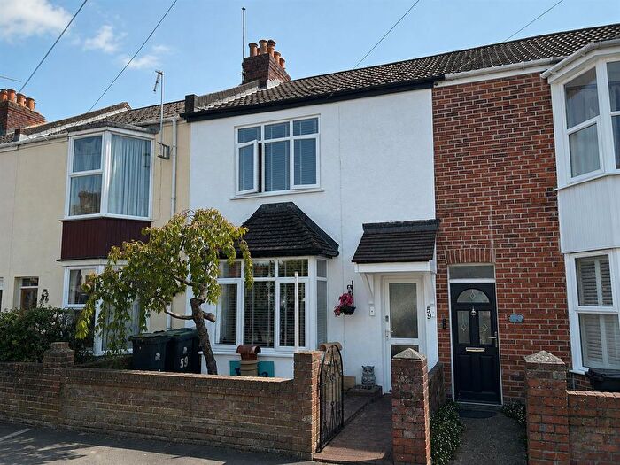 3 Bedroom Terraced House For Sale In Franklin Road, Weymouth, DT4