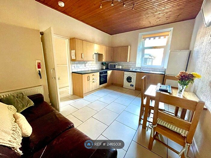 3 Bedroom Flat To Rent In Elmbank Terrace, Aberdeen, AB24