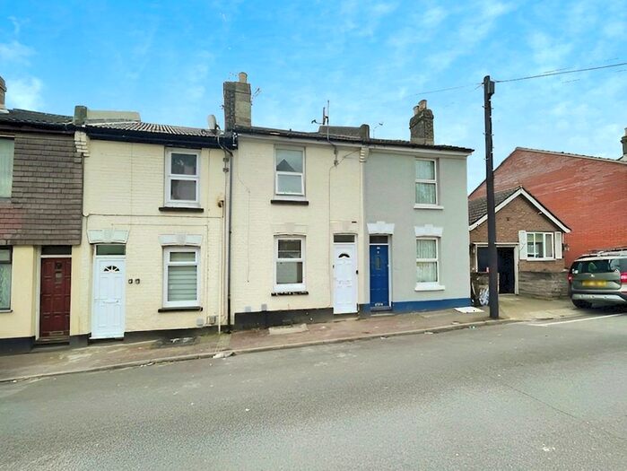 2 Bedroom Terraced House To Rent In Constitution Road, Chatham, Kent, ME5