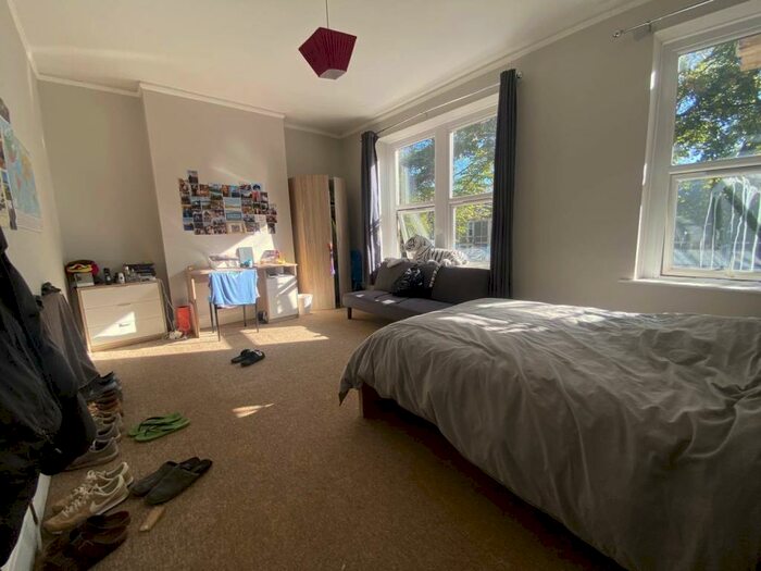 6 Bedroom House To Rent In Ruthin Gardens, Cathays, CF24