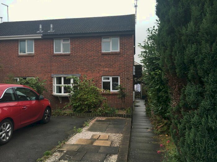 1 Bedroom Property To Rent In Manor Drive, Leicester, LE4