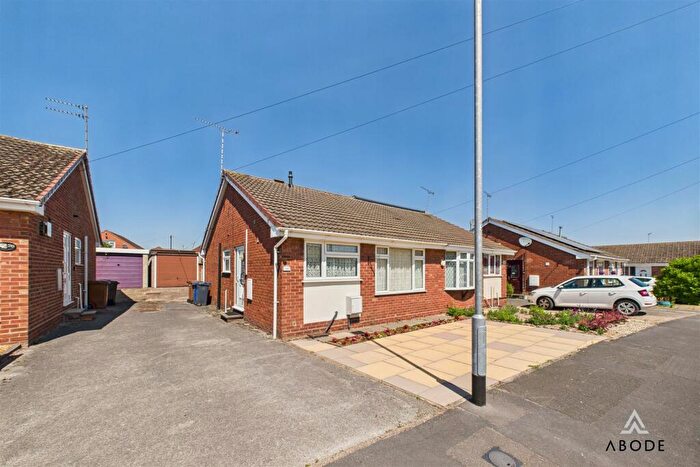 2 Bedroom Semi-Detached Bungalow For Sale In Gretton Avenue, Stretton, Burton-On-Trent, DE13