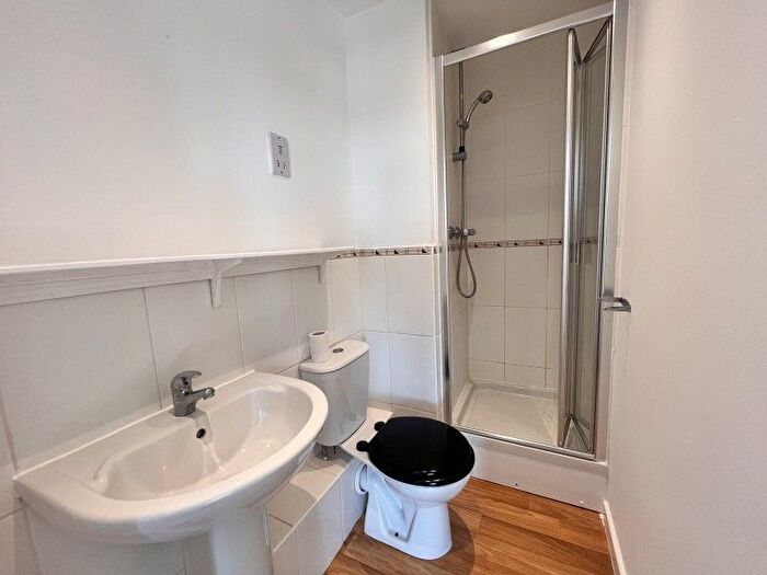 2 Bedroom Flat To Rent In Douglas Road, Stanwell, Staines, TW19
