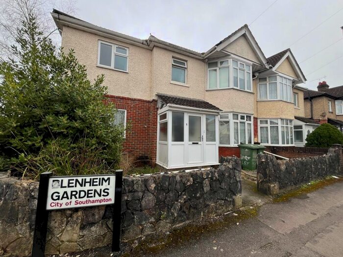 6 Bedroom House To Rent In Blenheim Gardens, Southampton, SO17