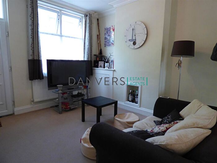 2 Bedroom Terraced House To Rent In Hoby Street, Leicester, LE3